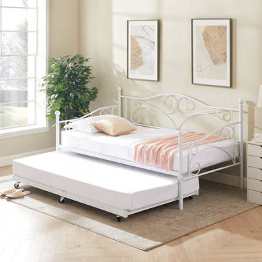 White iron on sale trundle bed